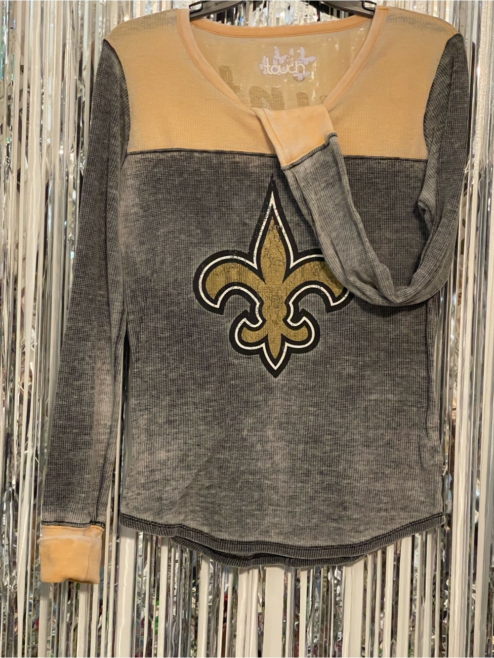 Touch by Alyssa Milano Gray & Gold Fleur-de-Lis Crewneck Sweater